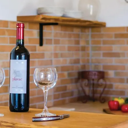 Maestral * Brsečine