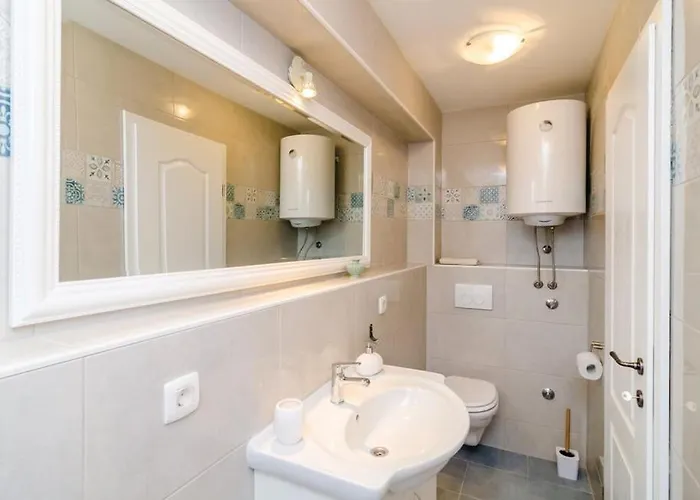 Villa Maestral Brsecine